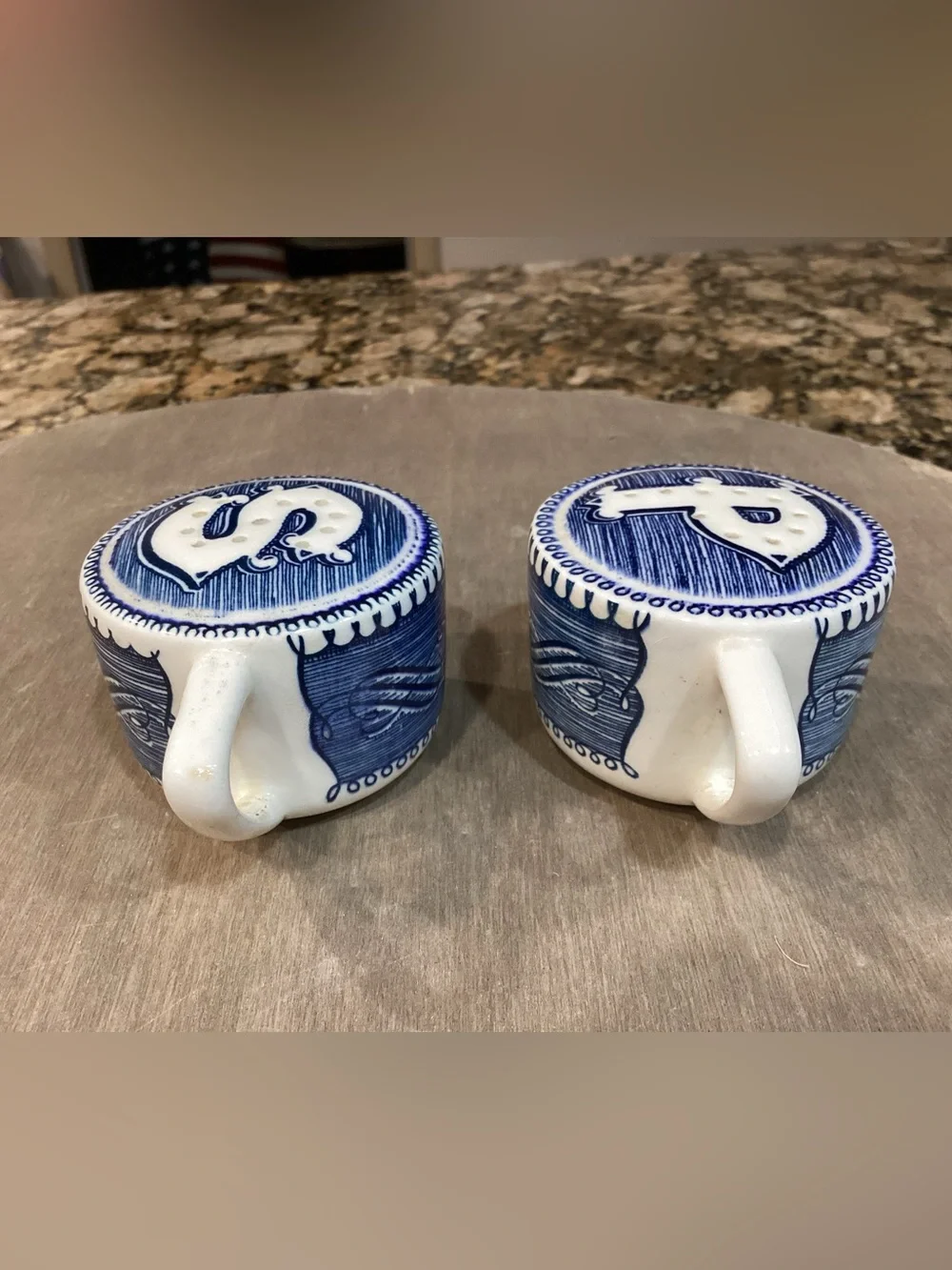 Currier & Ives Blue Salt & Pepper Set